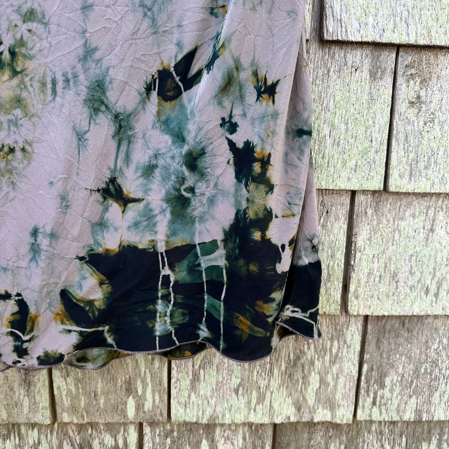 Banana Republic Upcycled Silk Ruffle Top Women's Size Medium