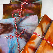 Load image into Gallery viewer, Hand-dyed Kona Cotton, Quilters Fat Quarter Pack